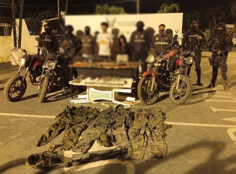 Policía aprehendió a dos integrantes del GAO ´´Los Choneros¨, en Esmeraldas
