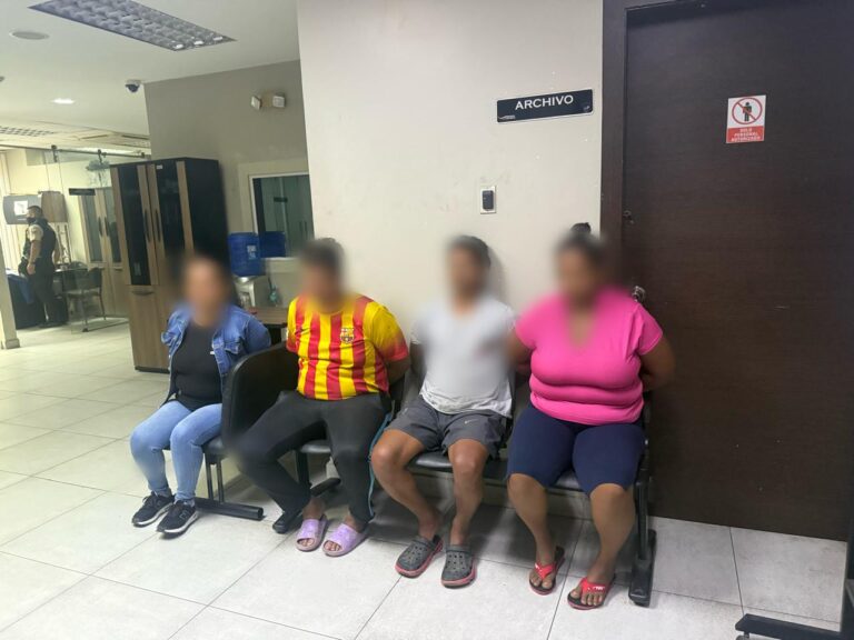Operativo policial permitió la aprehensión de cuatro sujetos por secuestro extorsivo y liberó a las víctimas