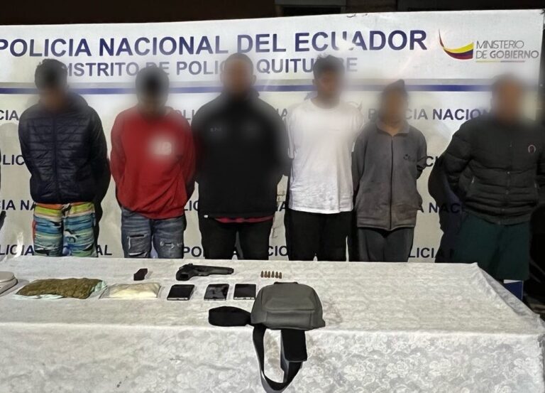 Golpe al microtráfico y recuperación de vehículos robados en Quito