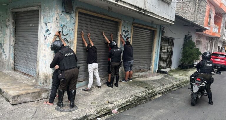 44 aprehendidos durante operativos ejecutados en la Zona 8