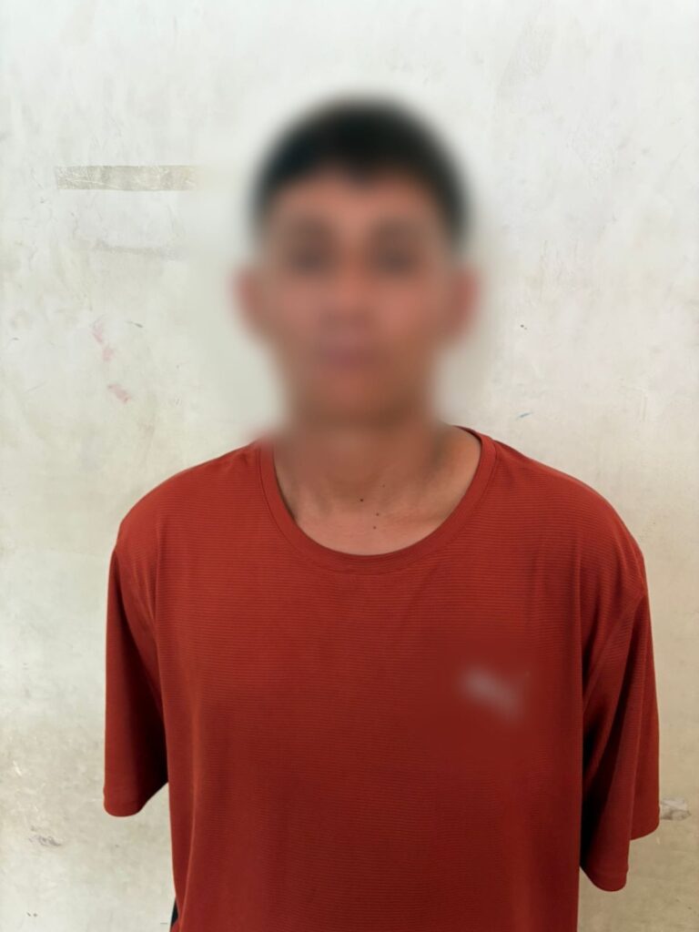 La Policía aprehendió a un sujeto por el presunto delito de tráfico ilícito de sustancias catalogadas sujetas a fiscalización
