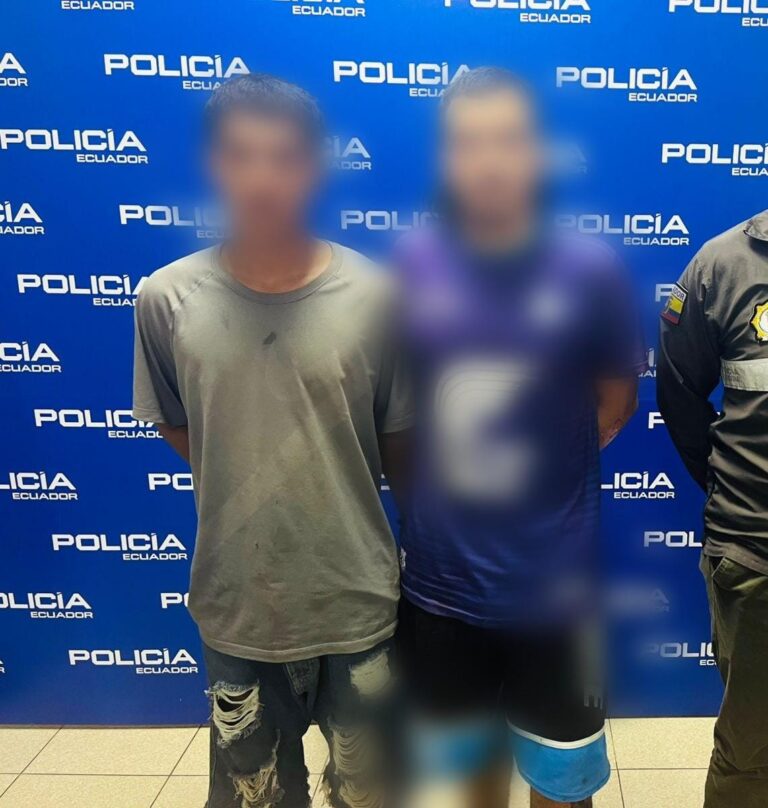 Operativo policial permitió la aprehensión de dos sujetos por el presunto delito de tenencia y porte de armas de fuego