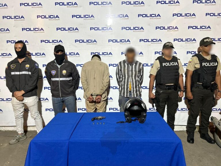 Dos aprehendidos por el presunto delito de tenencia ilegal de arma de fuego