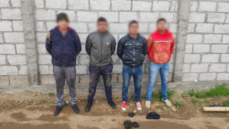 Cuatro presuntos implicados en el robo de combustible fueron aprehendidos