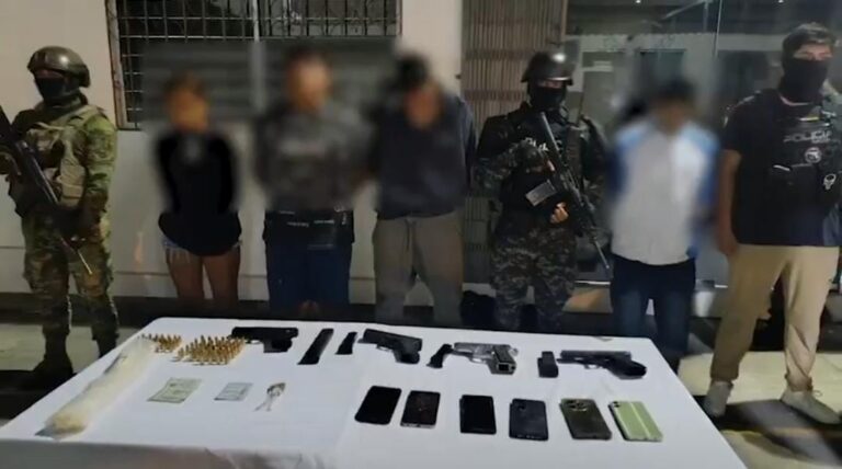Policía liberó a cinco víctimas de secuestro y aprehendió a cuatro ciudadanos por este delito en Santa Elena