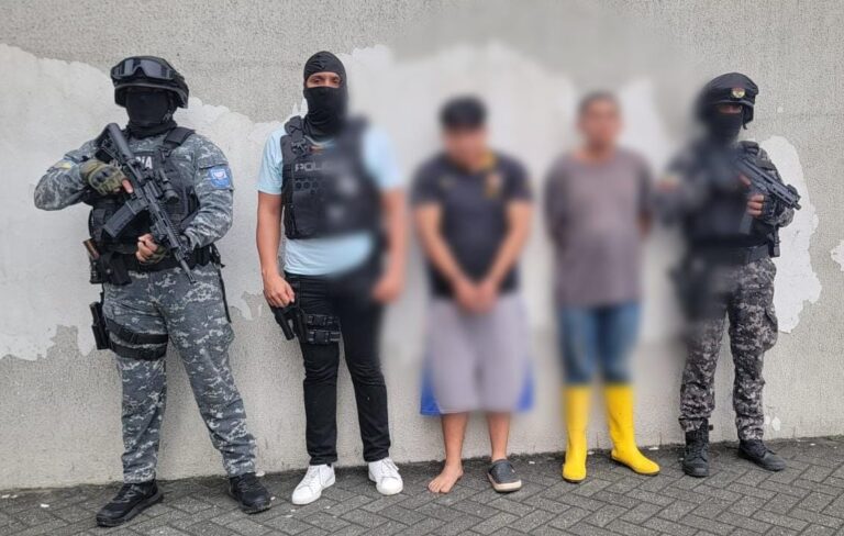 Policía liberó a una víctima de secuestro y aprehendió a dos ciudadanos por este delito, en Guayas