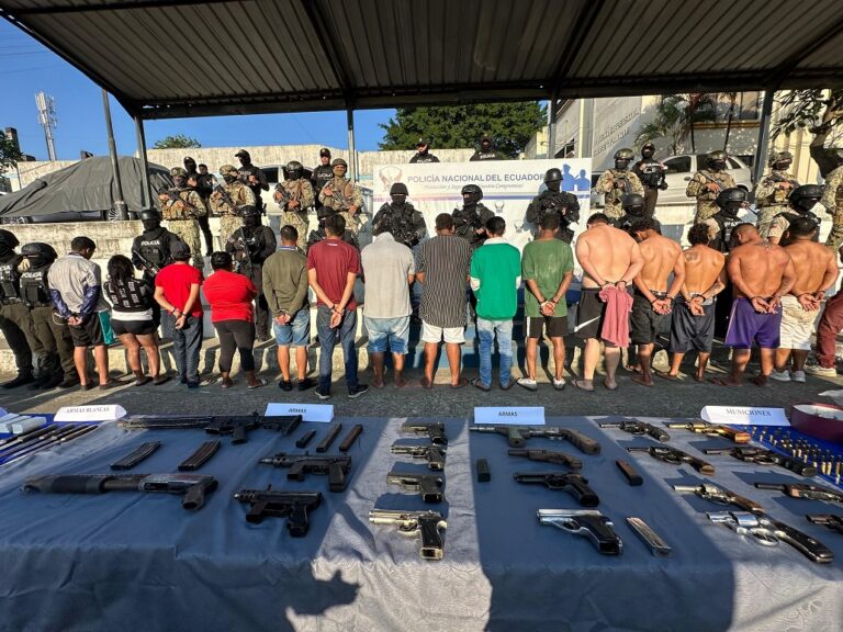 32 aprehendidos y armas de fuego incautadas deja megaoperativo “Apolo 18” ejecutado en la Zona 8