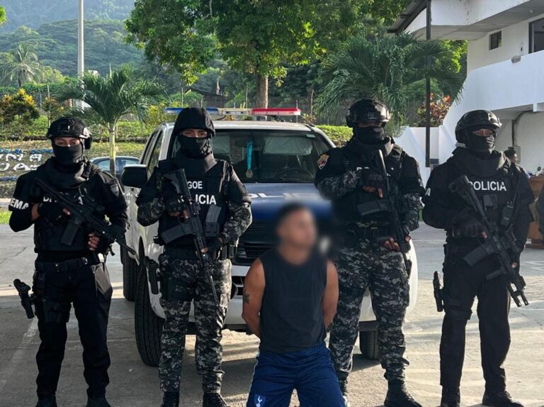 Policía capturó en Esmeraldas al Décimo Noveno Más Buscados a Nivel Nacional por asesinato