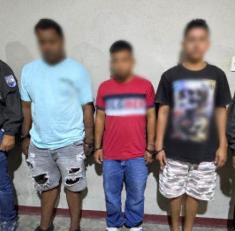 Operativo policial en Daule dejó tres capturados del GDO «Los Fatales», presuntos implicados en el robo de motocicletas