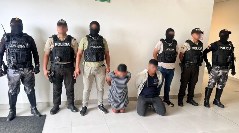 Dos ciudadanos aprehendidos por el presunto delito de extorsión en Manabí