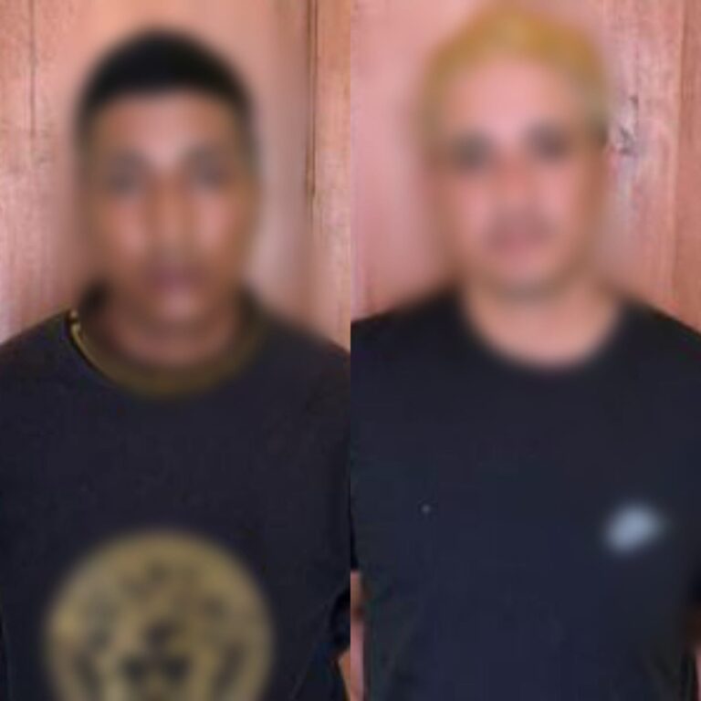 Policía recuperó una motocicleta reportada como robada y aprehendió a dos ciudadanos por este delito en Santa Elena