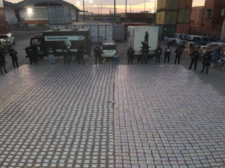 Policía evitó el envío de millones de dosis de cocaína a Europa
