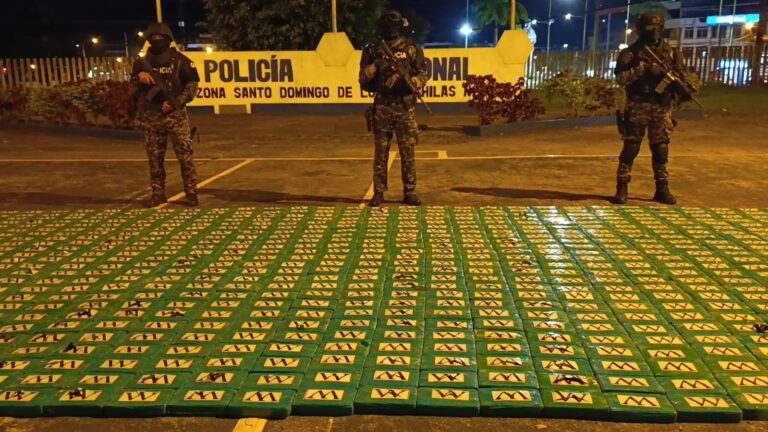Policía Nacional evitó el tráfico de una tonelada de cocaína que se encontraba oculto en un camión