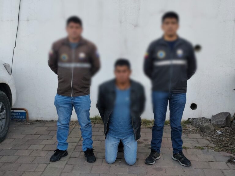 Policía Nacional capturó a un ciudadano por el delito de violación en Azuay