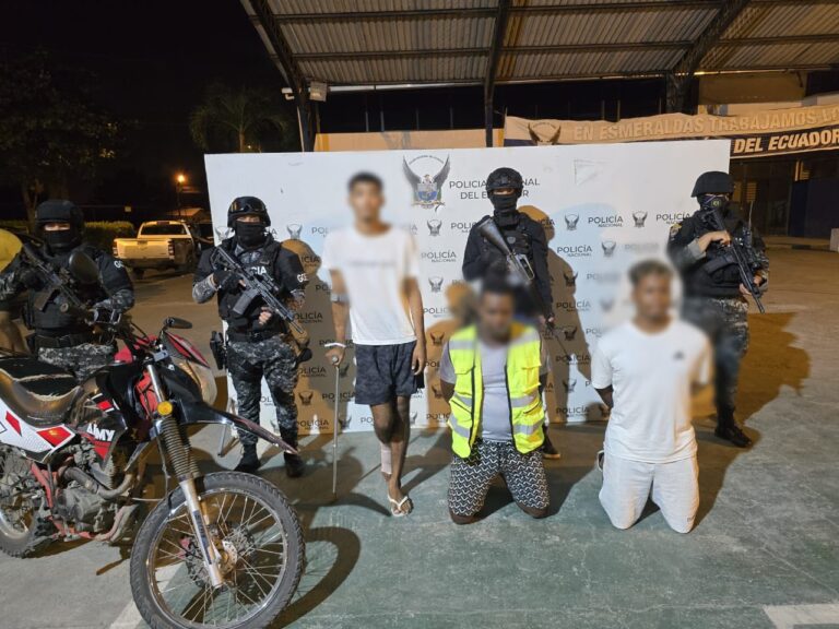 Policía aprehendió a cuatro integrantes del GDOT “Los Tiguerones”, por el delito de extorsión en Esmeraldas