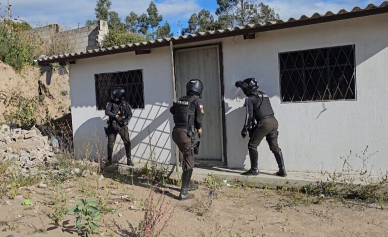 Policía Nacional incautó armas de fuego durante un operativo en Quito