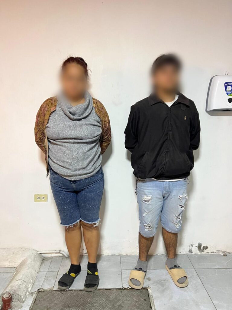 Aprehendidos dos presuntos implicados en el delito de robo de un vehículo y porte y tenencia de armas de fuego en Los Ceibos