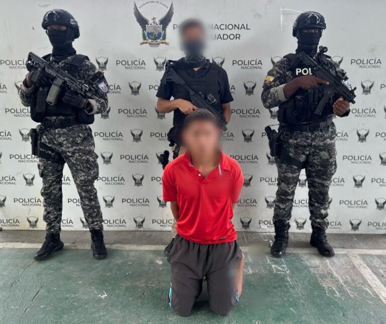 En Esmeraldas, UNASE aprehendió en flagrancia a un sujeto implicado en el delito de extorsión