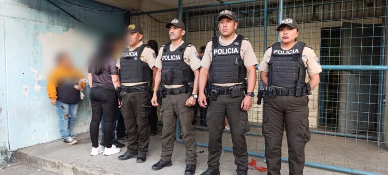 Dispositivo de seguridad en el estadio Jocay de Manta