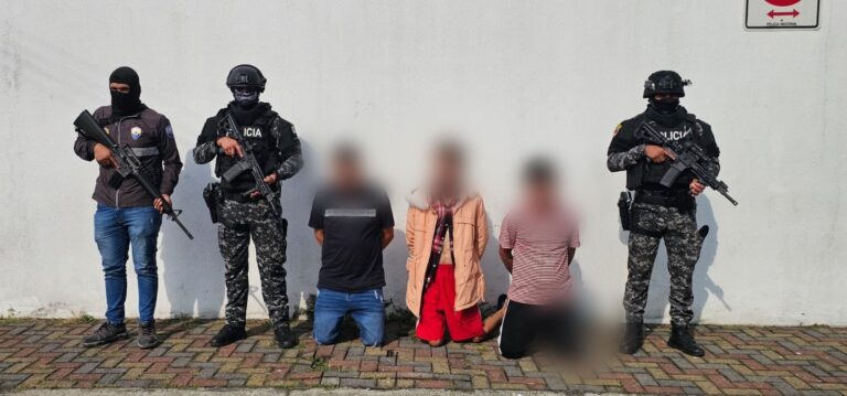 Desarticulación de grupo delictivo vinculado a “Los Lobos” por presunto delito de secuestro extorsivo en Quevedo