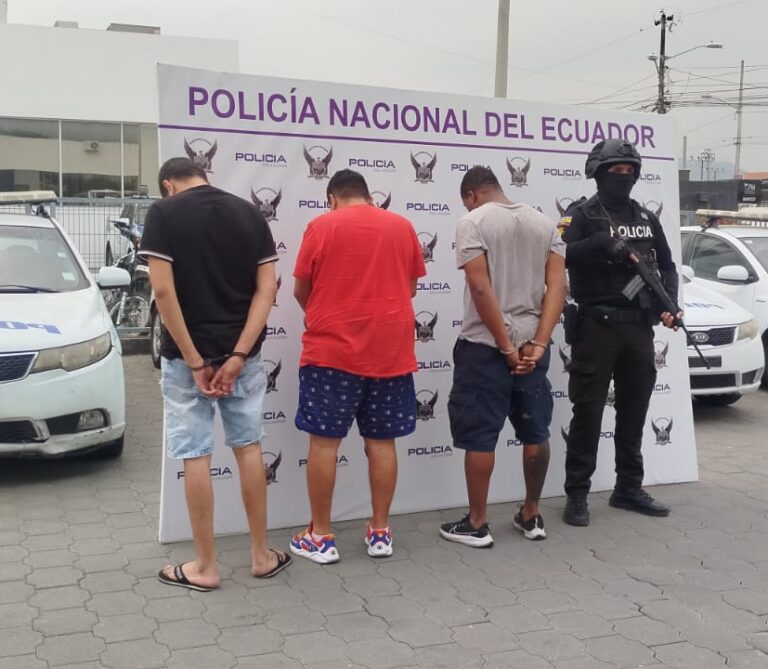 Policía Nacional libera a ciudadano secuestrado y aprehende a tres sospechosos tras operativo en el Batallón del Suburbio