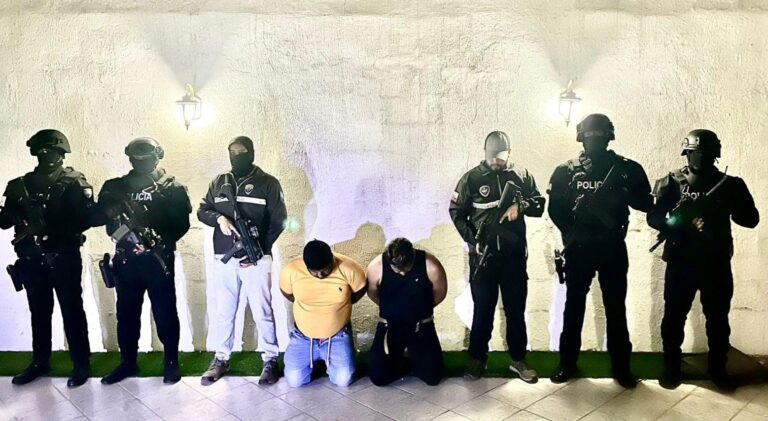 Policía Nacional aprehendió a dos ciudadanos con más de 140 kilos de cocaína