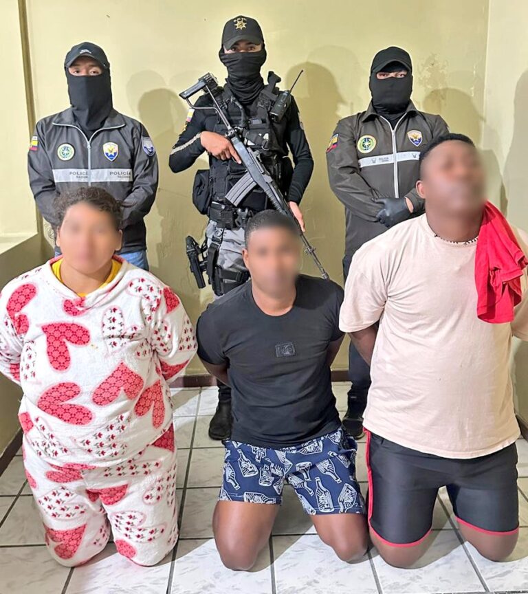 Tres presuntos sicarios fueron detenidos en Cañar con armas y droga