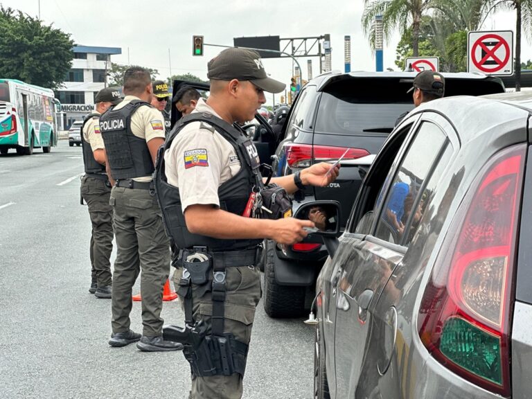 101 aprehendidos dejan operativos durante el feriado del “10 de Agosto” en la Zona 8