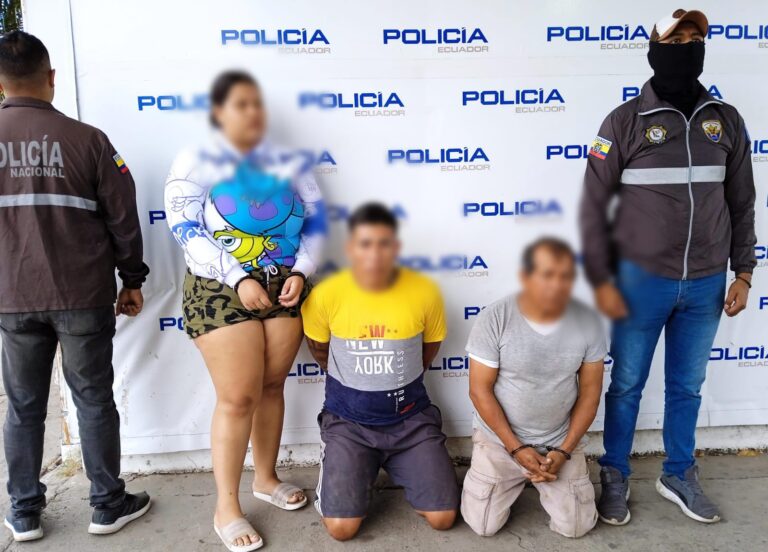 Tres aprehendidos e incautación de armamento en El Oro