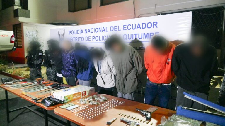 Megaoperativo en el sur de Quito  deja 07 aprehendidos y más de 3.200 dosis de droga incautada