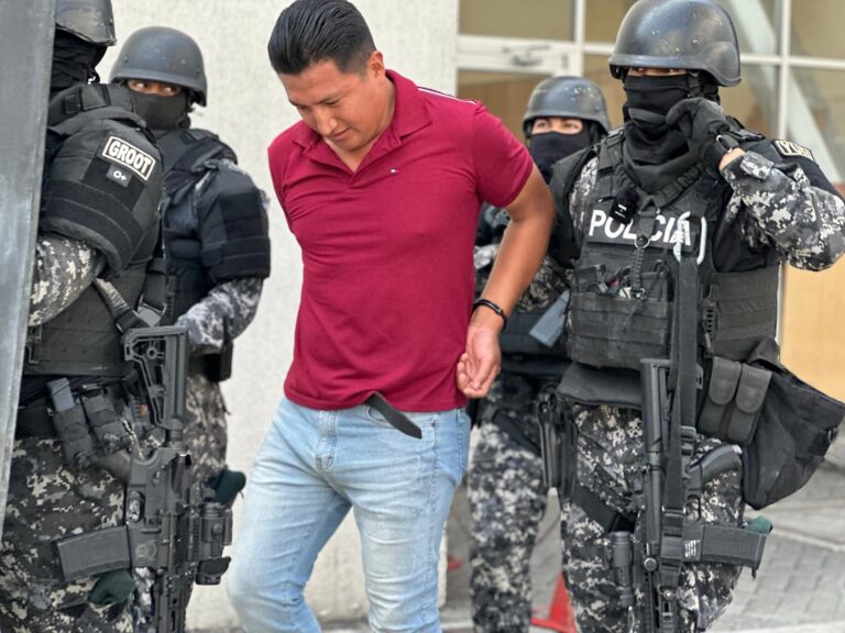 Policía realizó simulacro de “sujeto parapetado” en el Cuartel Modelo de Guayaquil