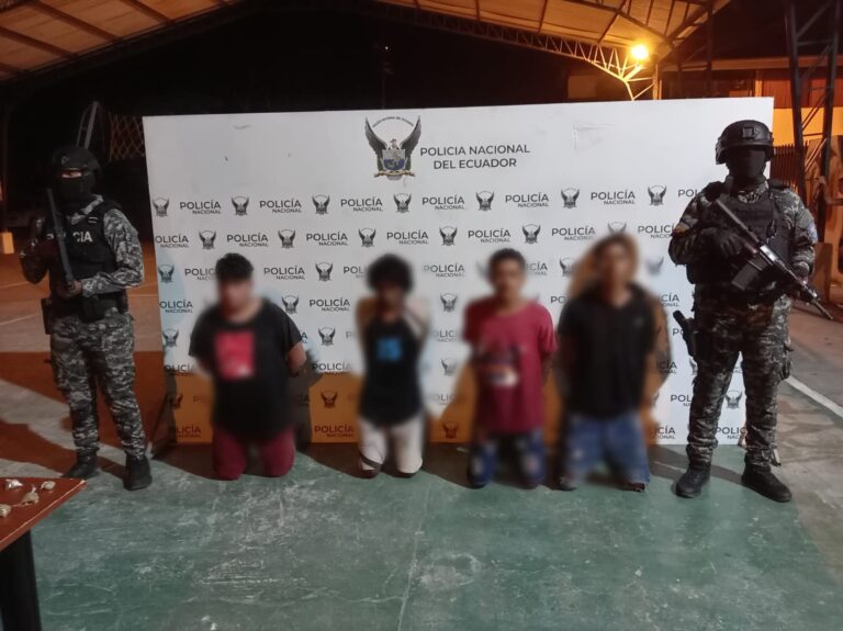 Golpe al GAO “Los Lobos”, con la captura de cuatro integrantes en Esmeraldas