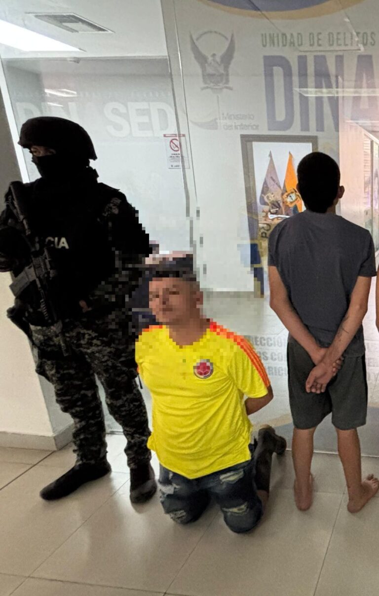 Aprehendimos a dos individuos pertenecientes al GAO “Los Lobos”, implicados en un hecho violento en Portoviejo