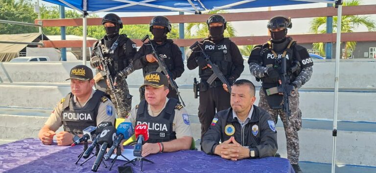 Policía interviene vivienda en Santa Ana y decomisa armas y municiones