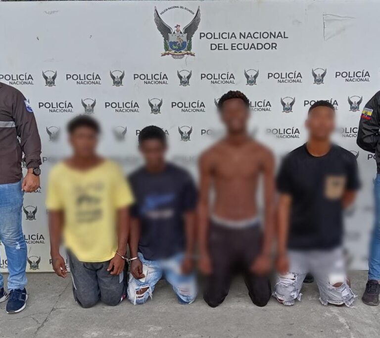 Cuatro implicados en el delito de asalto y robo a mano armada fueron aprehendidos en Esmeraldas