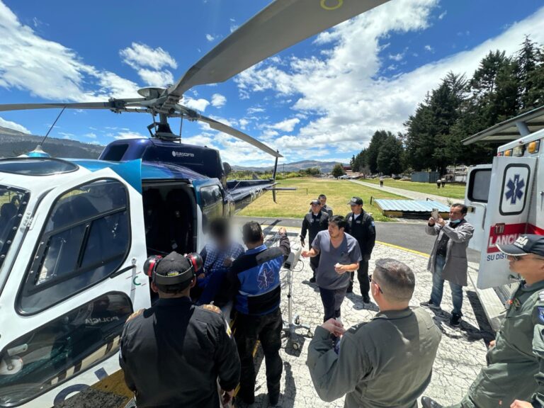Policía Nacional traslada en helicóptero a menor en estado crítico