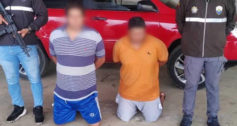 Dos sujetos aprehendidos por presunta tenencia y porte de armas de fuego en Los Ríos