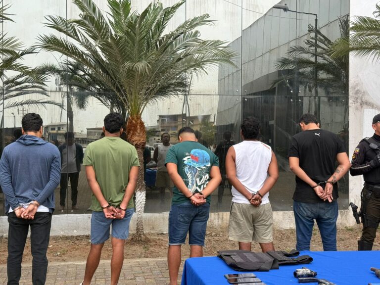 Operativo Apolo 22 ejecutado en Los Ríos dejó 07 capturados, armamento y droga incautada