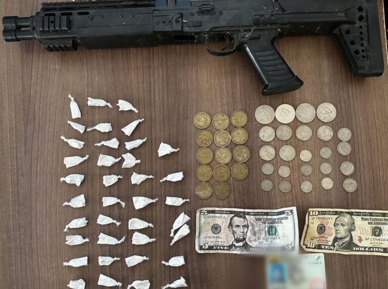 Policía Nacional allanó dos viviendas que eran utilizadas por el GAO “Los Lobos”, en Los Ríos