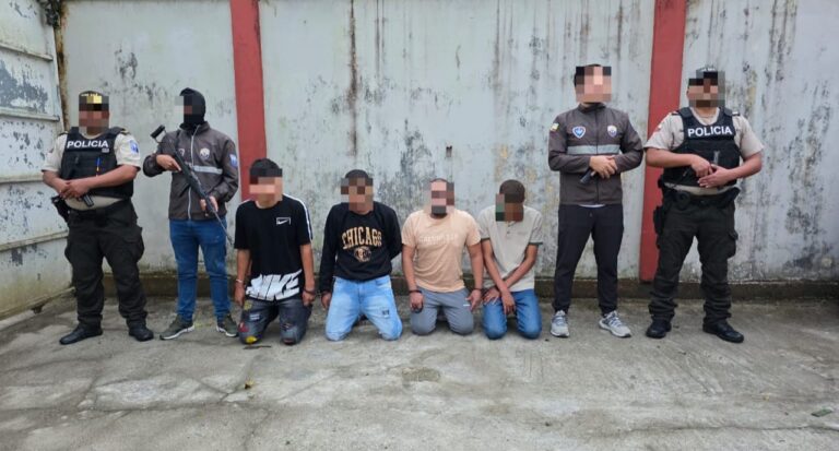 Cuatro integrantes del GAO “Los Lobos” fueron aprehendidos por tráfico de droga en Napo