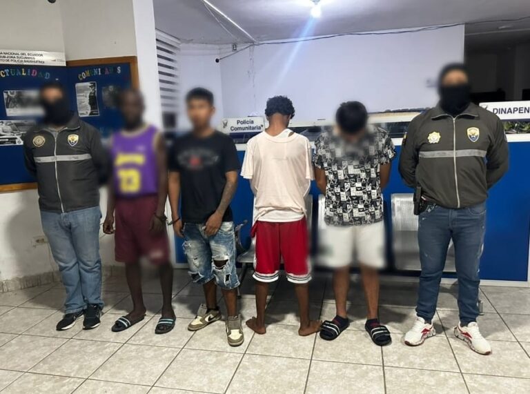 Policía Nacional aprehende a cinco integrantes del GAO “Los Choneros” por el delito de secuestro