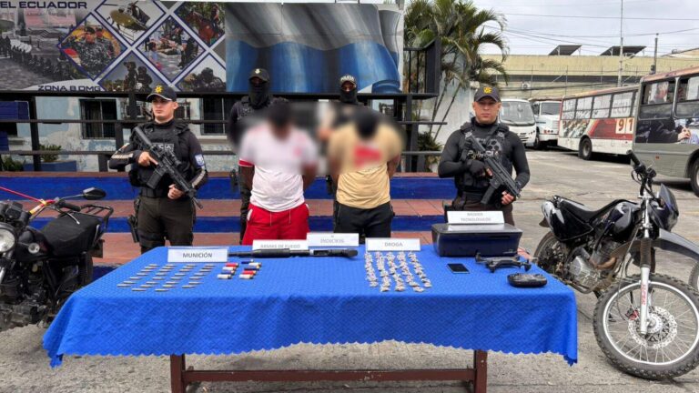 Intervención policial en Paraíso de la Flor permite aprehender a dos ciudadanos armados