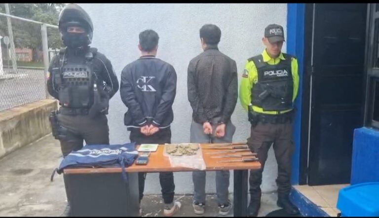 En Quito, la Policía aprehendió a dos personas por tenencia de sustancias ilegales