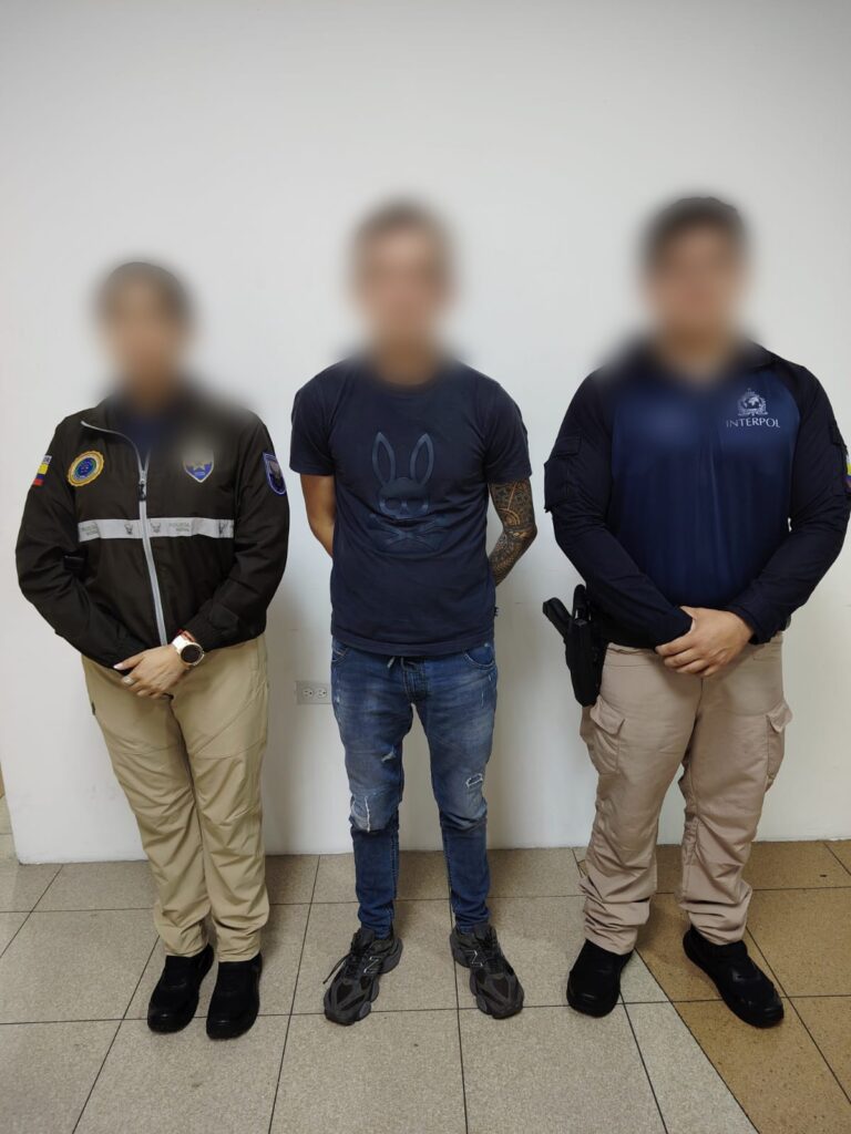 Capturamos en Guayaquil a extranjero con notificación roja de INTERPOL