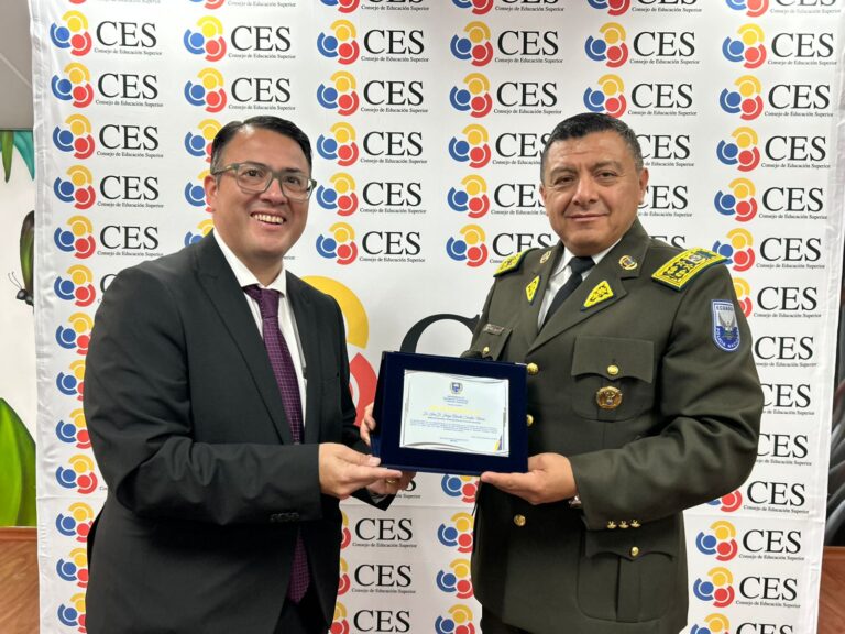 La USECIPOL alcanza un nuevo nivel con la aprobación de cinco carreras de formación policial