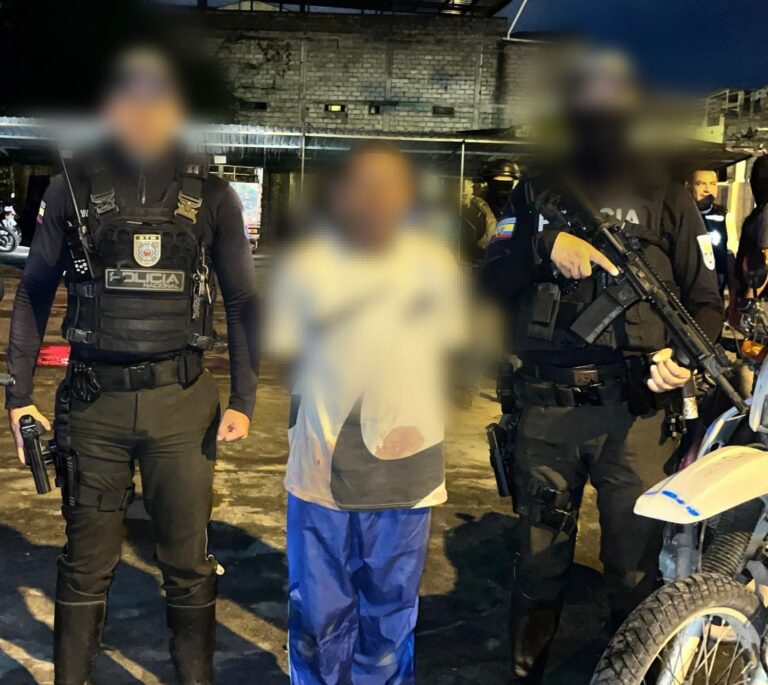 Policía Nacional aprehende a sujeto que atacó a un servidor policial en Esmeraldas