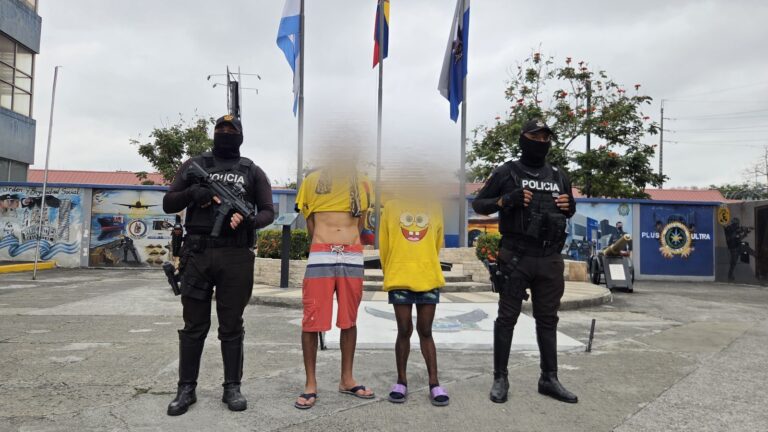Dos ciudadanos fueron aprehendidos por tenencias de drogas y un artefacto explosivo en Guayaqui