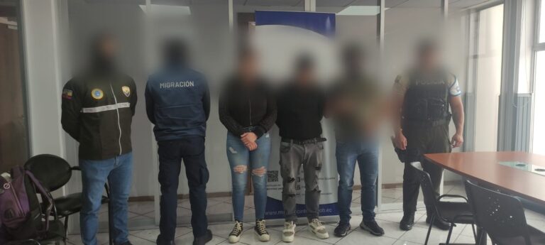 Capturados en Carcelén Bajo dos ciudadanos colombianos con difusión azul de INTERPOL