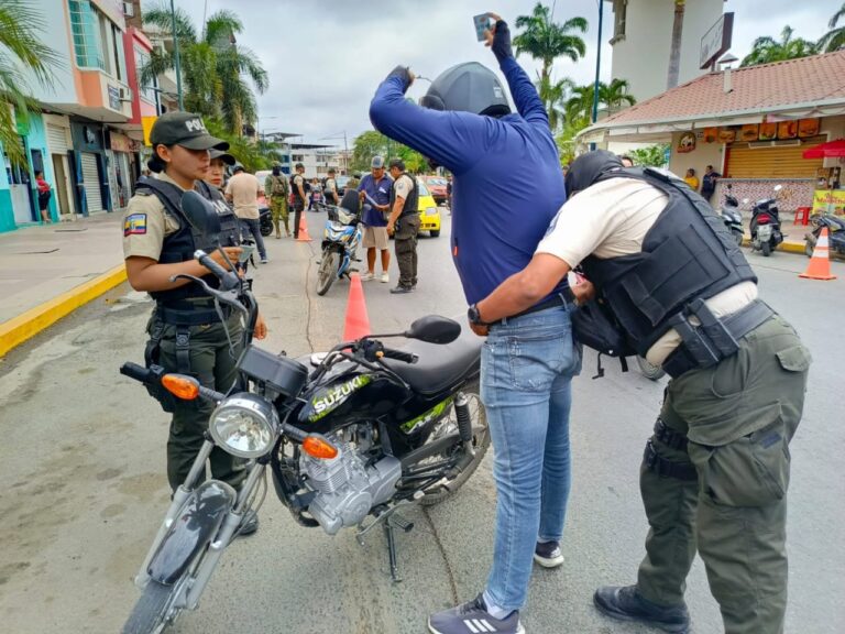 Más de 4500 servidores policiales garantizarán la seguridad durante el Feriado de Difuntos e Independencia de Cuenca