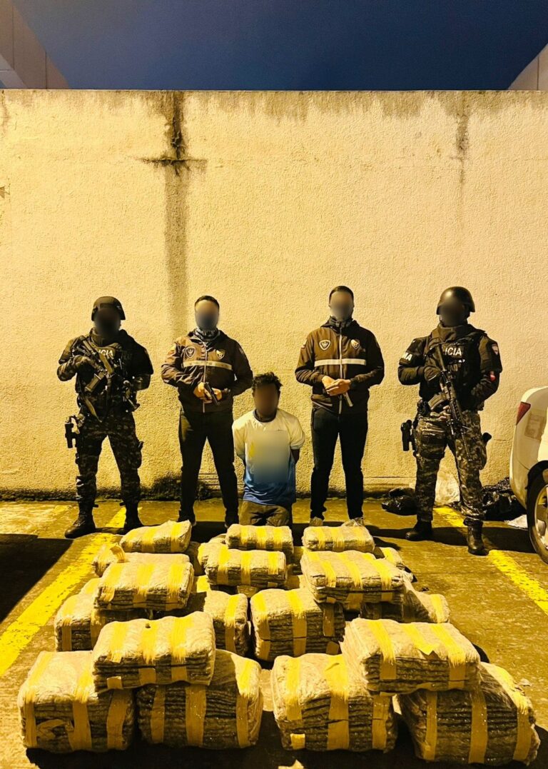 Aprehendido un ciudadano implicado en el tráfico ilícito de drogas en Carchi
